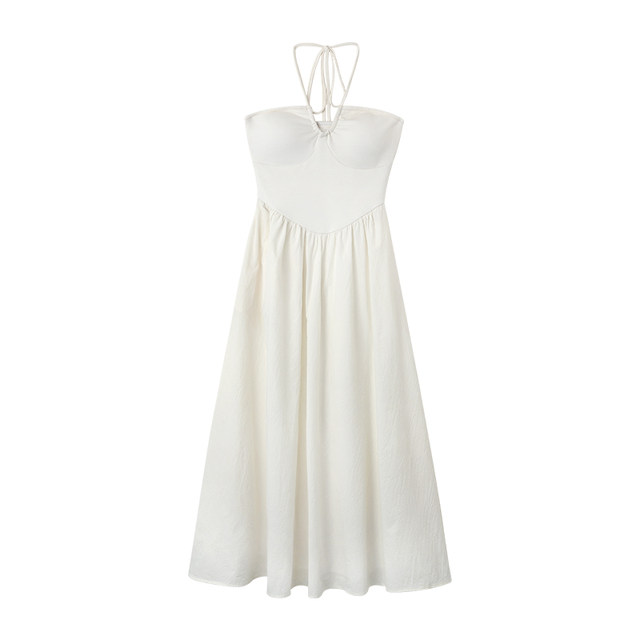 Han Yujia halter neck padded dress