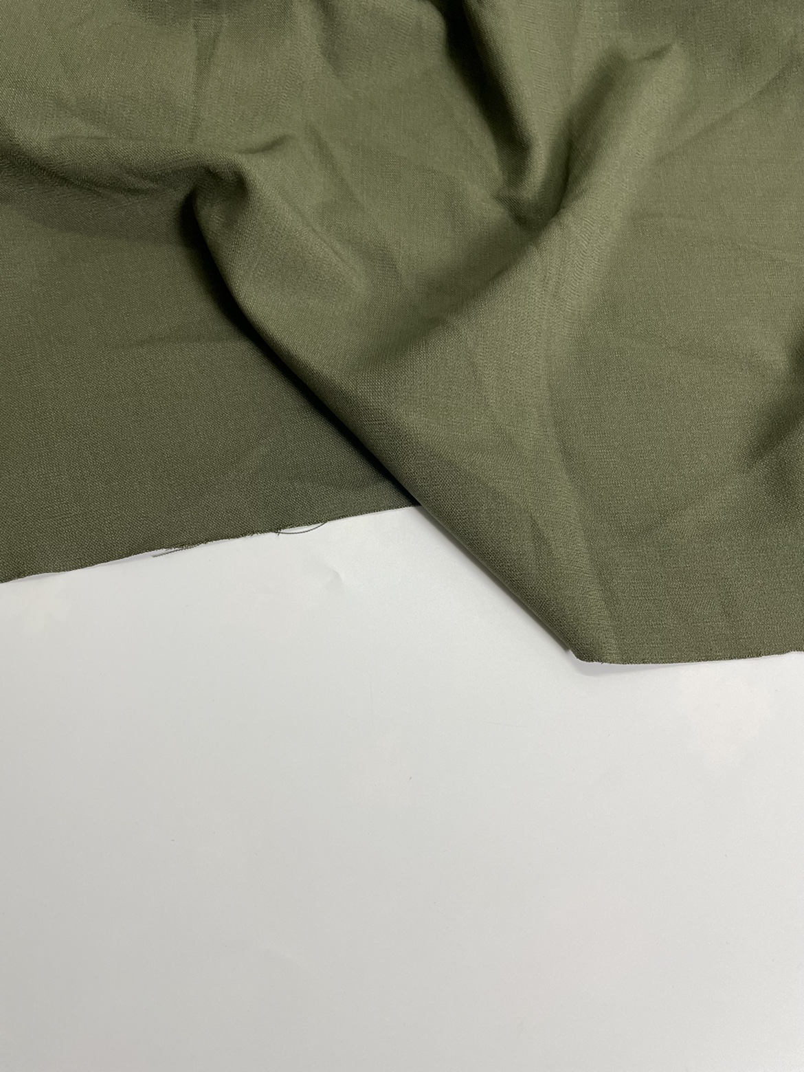 E739春夏季纯色梭织混纺布头 柔软垂坠定制西服男女裤子服装面料 - 图3