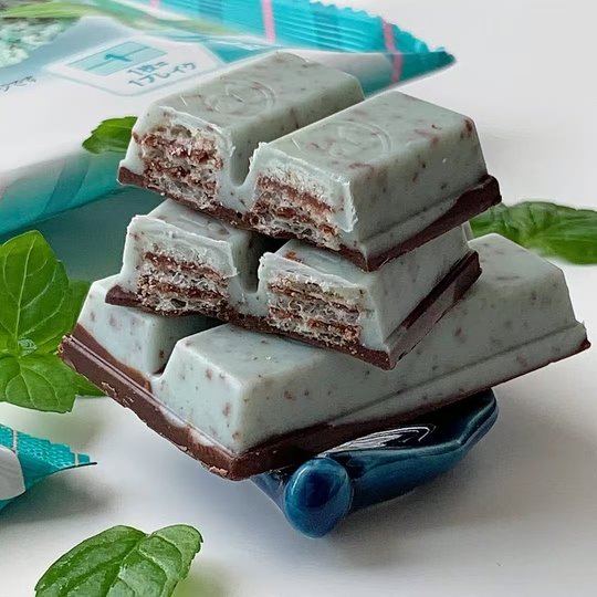 Japan kitkat nestle kitka sandwich wafer