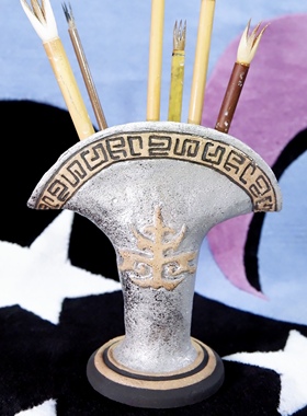 Pentfair阁楼非洲工艺笔筒