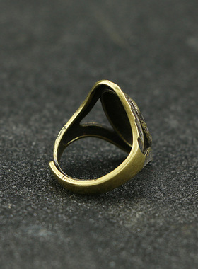 复古做旧纯黄铜盾牌花纹开口戒指