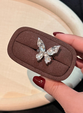 满钻蝴蝶戒指轻奢精致闪钻指环小众设计感温柔蝴蝶高级感气质戒指