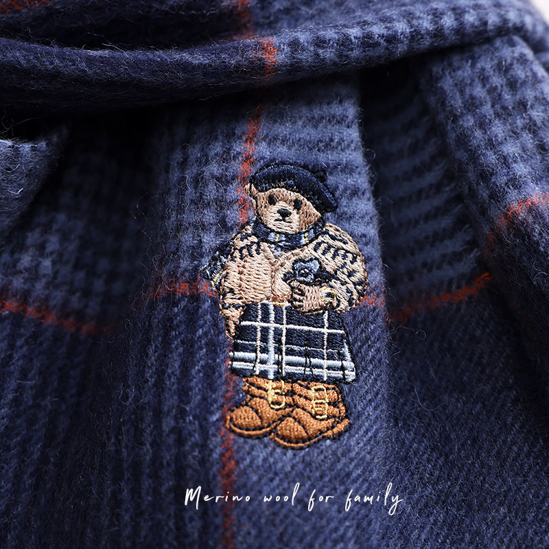 普鲁士蓝刺绣小熊丨英国定制100%羊毛格纹围巾女冬季生日礼物围脖,淘宝优惠券,粉丝福利购,淘宝优惠卷