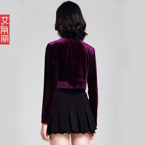 2026新款长袖小披肩旗袍裙外搭短款金丝绒上衣女款时尚开衫短外套 - 图0
