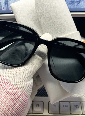 韩系黑色太阳镜女带素颜神器高级感防紫外线遮阳妈妈旅游瘦脸墨镜