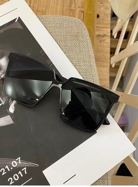 素颜大框墨镜夏日防晒遮阳全黑色户外眼镜防强光太阳镜网红沙滩镜