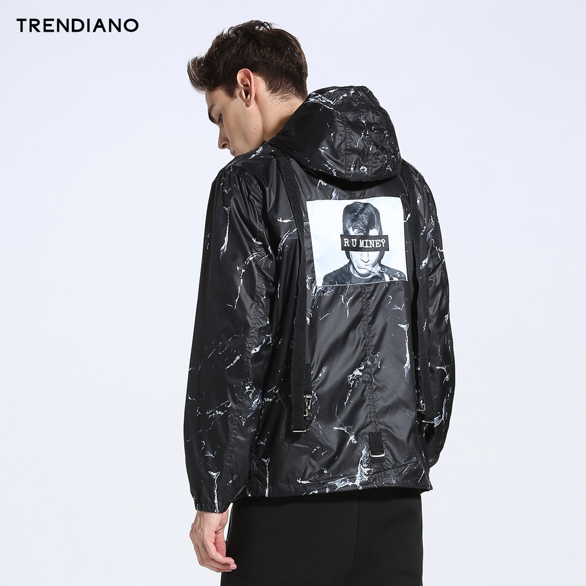 3JC2040860 字母印花背带连帽风衣 TRENDIANO 清 3JC2040860 字母印花背带连帽风衣 TRENDIANO 清