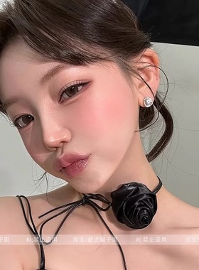 韩国ins博主纯欲风黑色玫瑰花项链女25新款系花颈链choker锁骨链