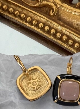 1000SE复古方形宝石耳钩金色