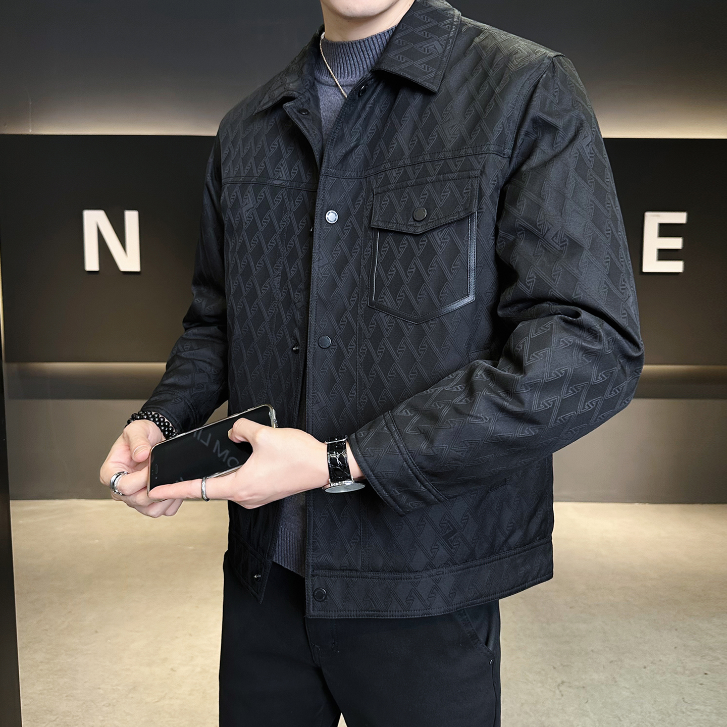 高级感轻薄款羽绒服男冬季2025新款加厚防寒男装夹克上衣保暖外套 - 图1