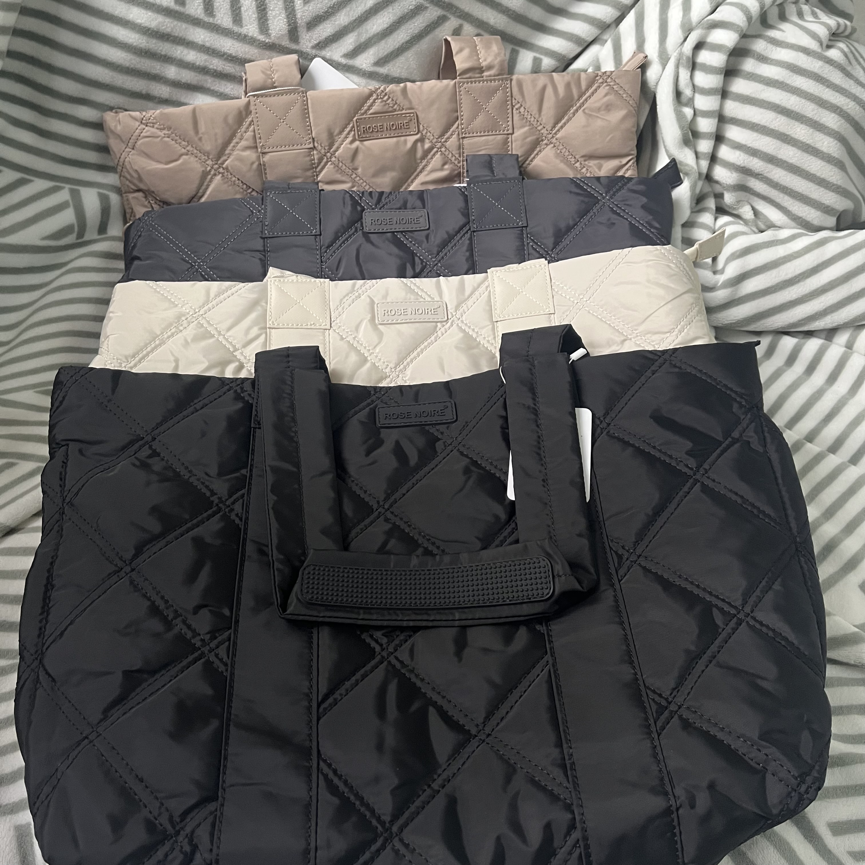 2025秋冬新款绵绵托特包大容量OL通勤羽绒单肩包菱格购物袋女包潮,淘宝优惠券,粉丝福利购,淘宝优惠卷