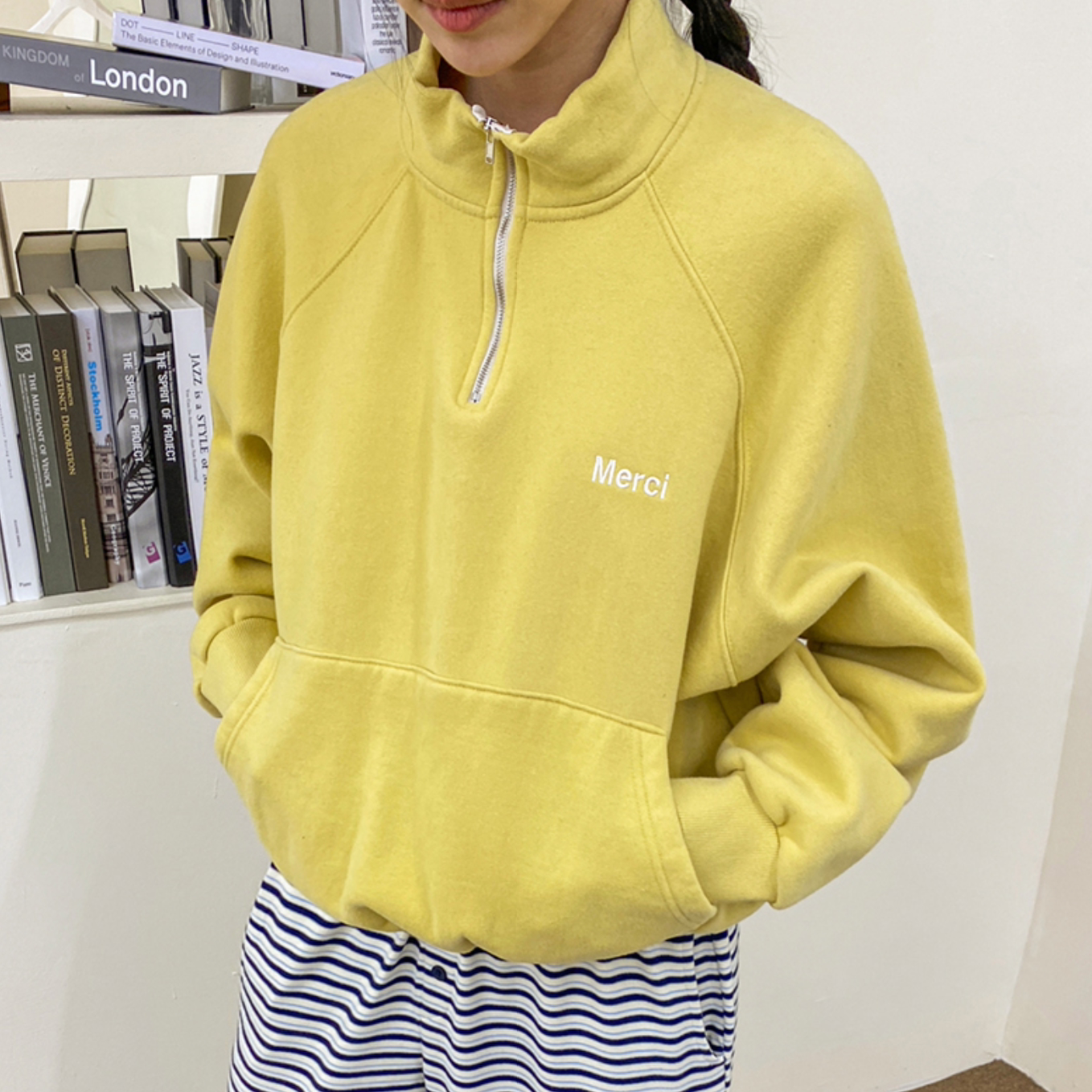 韩国大码女装胖mm冬装新品时尚小刺绣字母拉链半开襟薄绒卫衣0111,淘宝优惠券,粉丝福利购,淘宝优惠卷