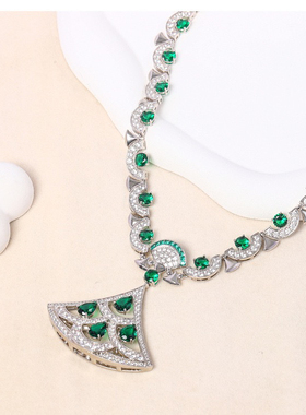 【盈公主同款】气质满钻轻奢小众镂空满钻镶嵌项链耳环耳钉套装