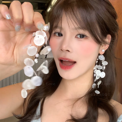 原创！超仙珍珠贝壳流苏耳钉耳夹海边度假风耳环女独特方圆脸耳饰 - 图0