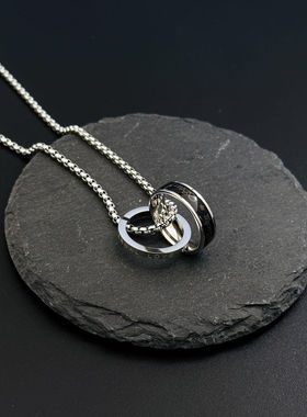 钛钢不掉色双环戒指项链男女情侣