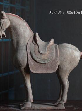 仿古披鬃剪鬃彩绘陶马酒店博古架