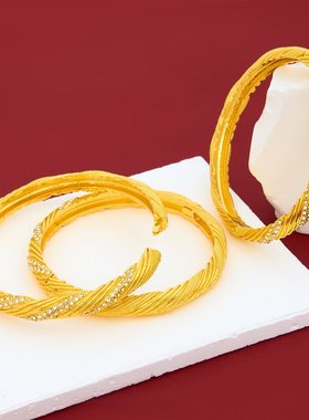 2025黄金色沙金超闪点钻满天星麻花手镯女士时尚精致卡扣开口手环