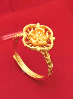 2025新款梅花镀锡金戒指女士时尚热销花蕾婚庆结婚戒首饰品指环女