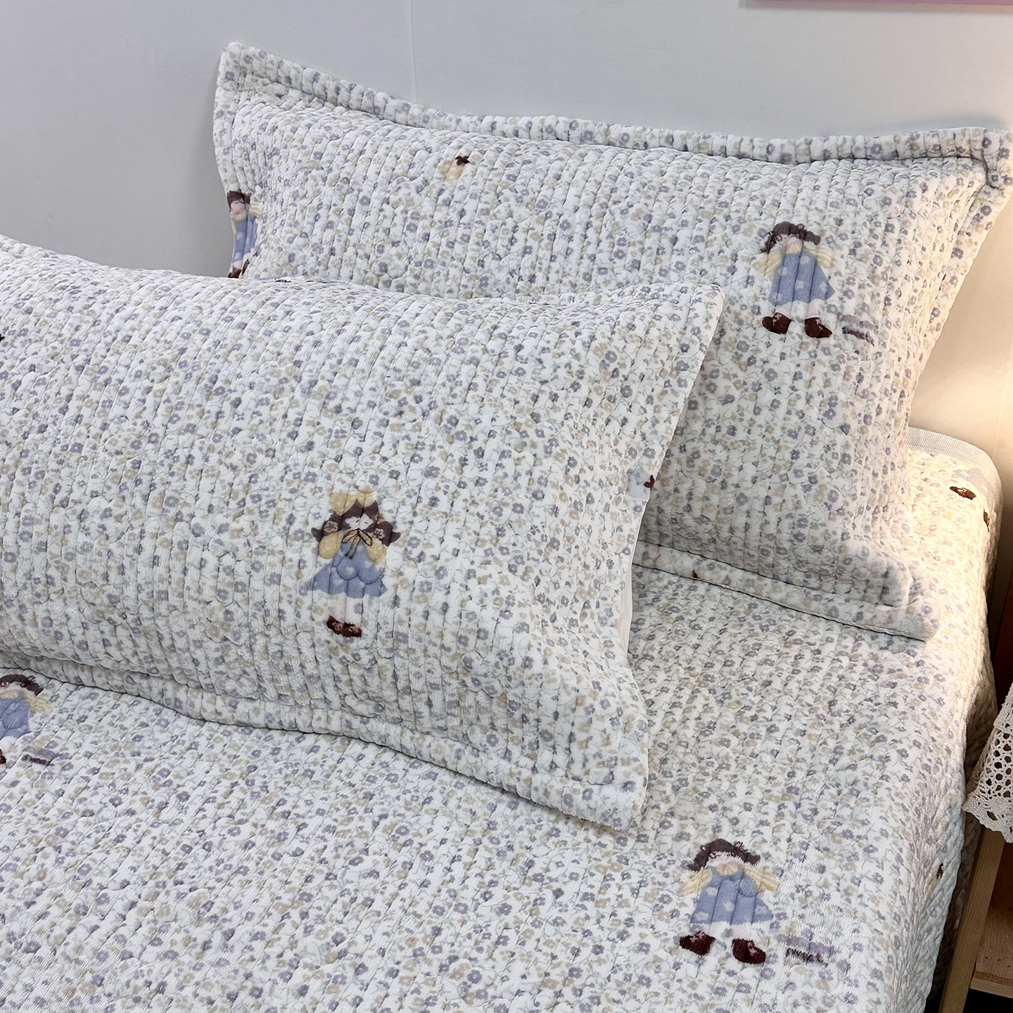 2025新款牛奶绒新款印花高克重豆豆绒夹棉床盖三件被套四件套热款