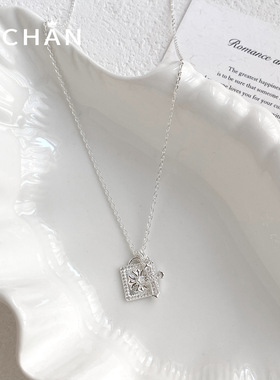 冷淡风方形十字架镶锆石锁骨链