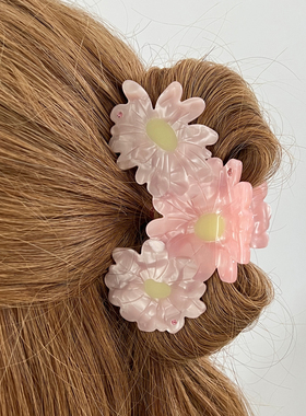 SEN WUNG【联名S.Sukoon】三朵雏菊花花抓夹甜美可爱少女风鲨鱼夹