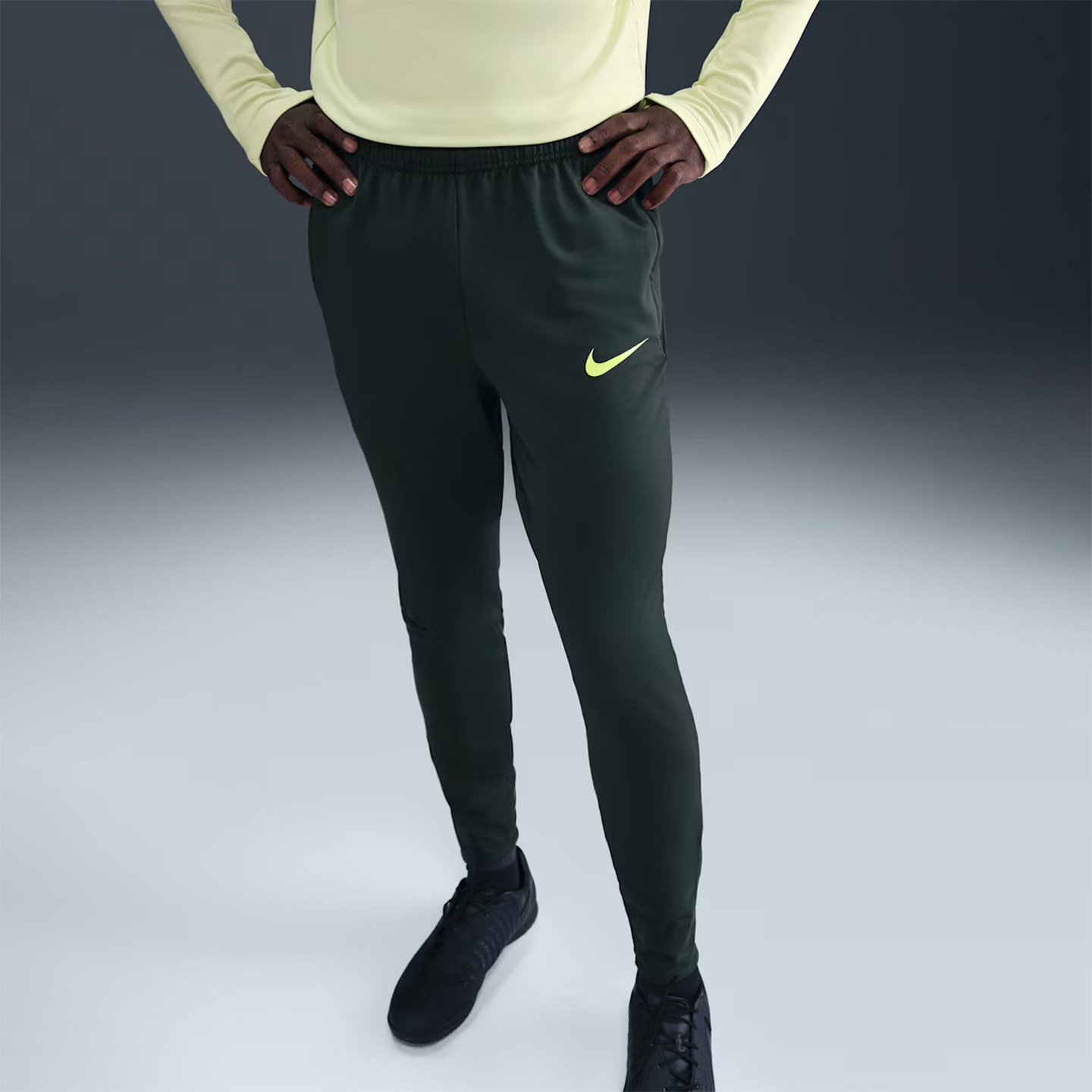 皇贝正品Nike耐克男足球运动训练透气速干针织轻便长裤FN2405-390,淘宝优惠券,粉丝福利购,淘宝优惠卷