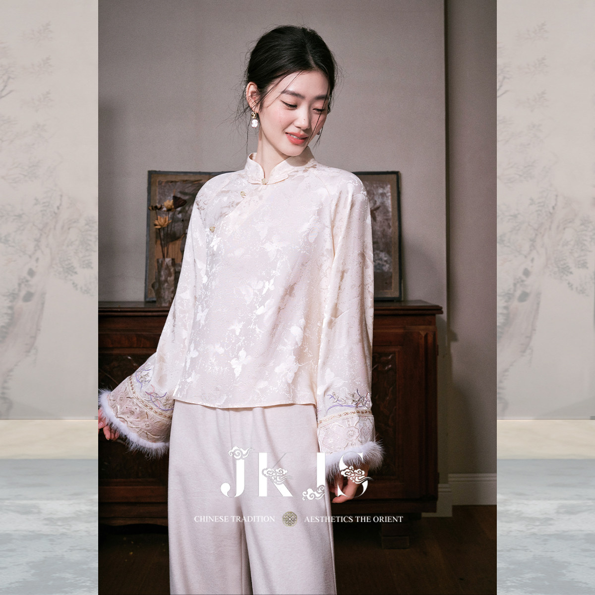 JKJS【漫绒芷】两面穿水貂毛马甲女外穿冬夹棉外套新中式绣花马夹,淘宝优惠券,粉丝福利购,淘宝优惠卷