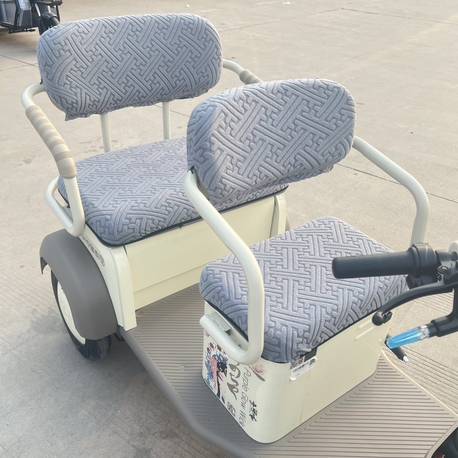 适用于爱玛小刀金彭万仕达电动三轮车座垫套全包耐磨通用敞篷款套,淘宝优惠券,粉丝福利购,淘宝优惠卷