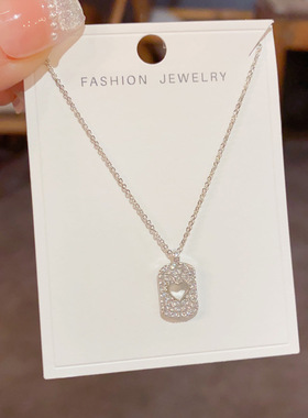 小众时尚简约满钻爱心方牌吊坠项链个性轻奢百搭设计感锁骨链
