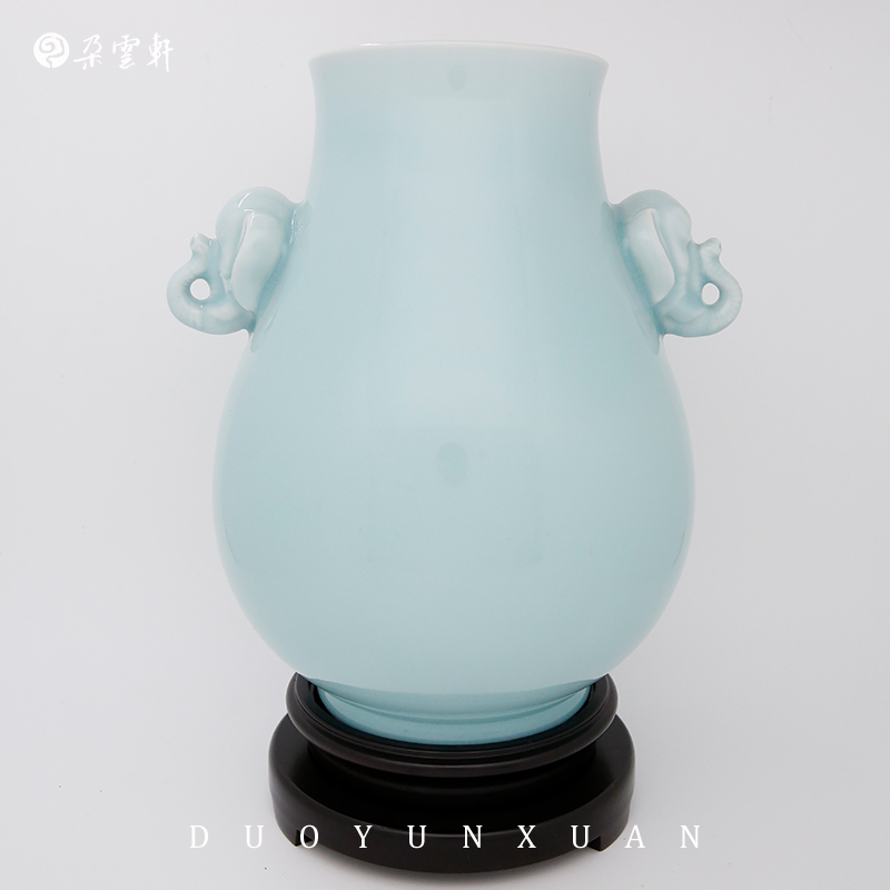 朵云轩瓷器摆件  季克强 太平有象 青瓷花瓶 摆件  名家作品