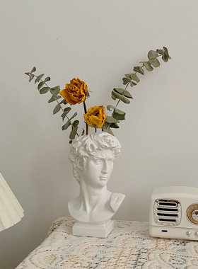 ins复古装饰摆件大卫化妆刷桶