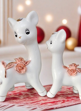 高档象牙白瓷陶瓷手工捏花描金客厅酒柜装饰摆件乔迁礼品天鹅鹿猫