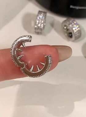 虞书欣同款圆形金属发扣