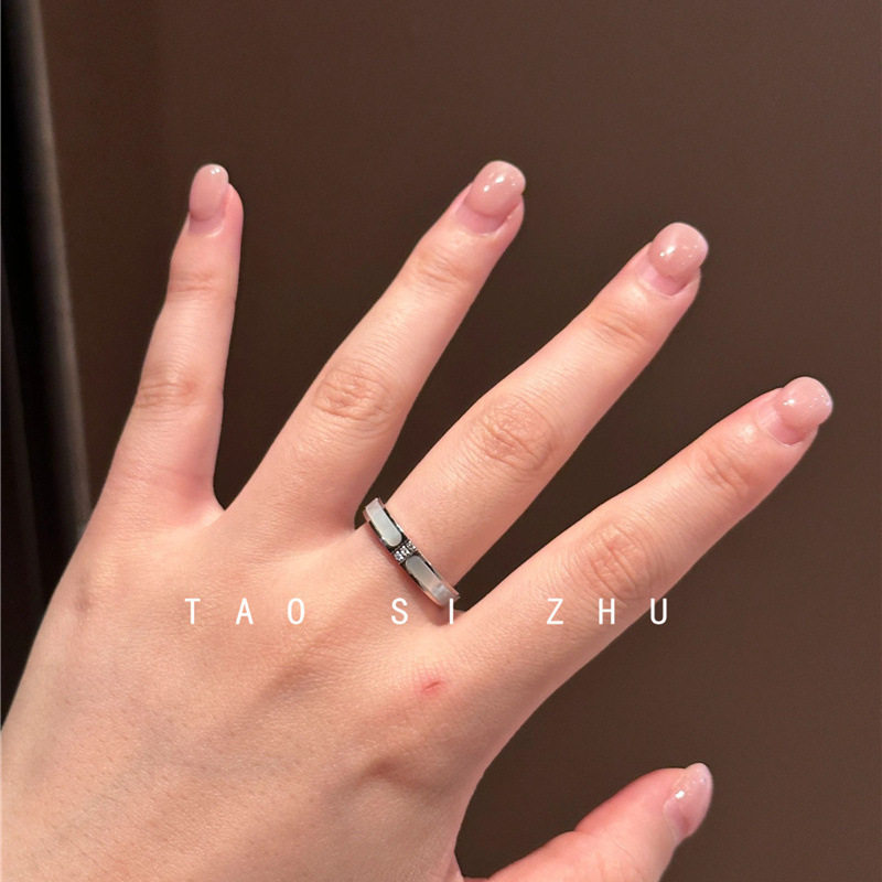 Titanium steel colorless white fritillary ring niche design high-end diamond inlay exquisite fashionable elegant plain ring ring versatile