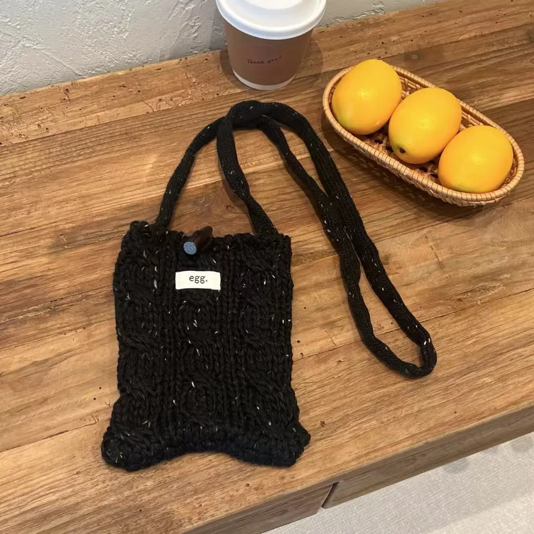 egg斜挎包小包女百搭2025春夏新款小众牛角扣粗针织单肩包手机包,淘宝优惠券,粉丝福利购,淘宝优惠卷