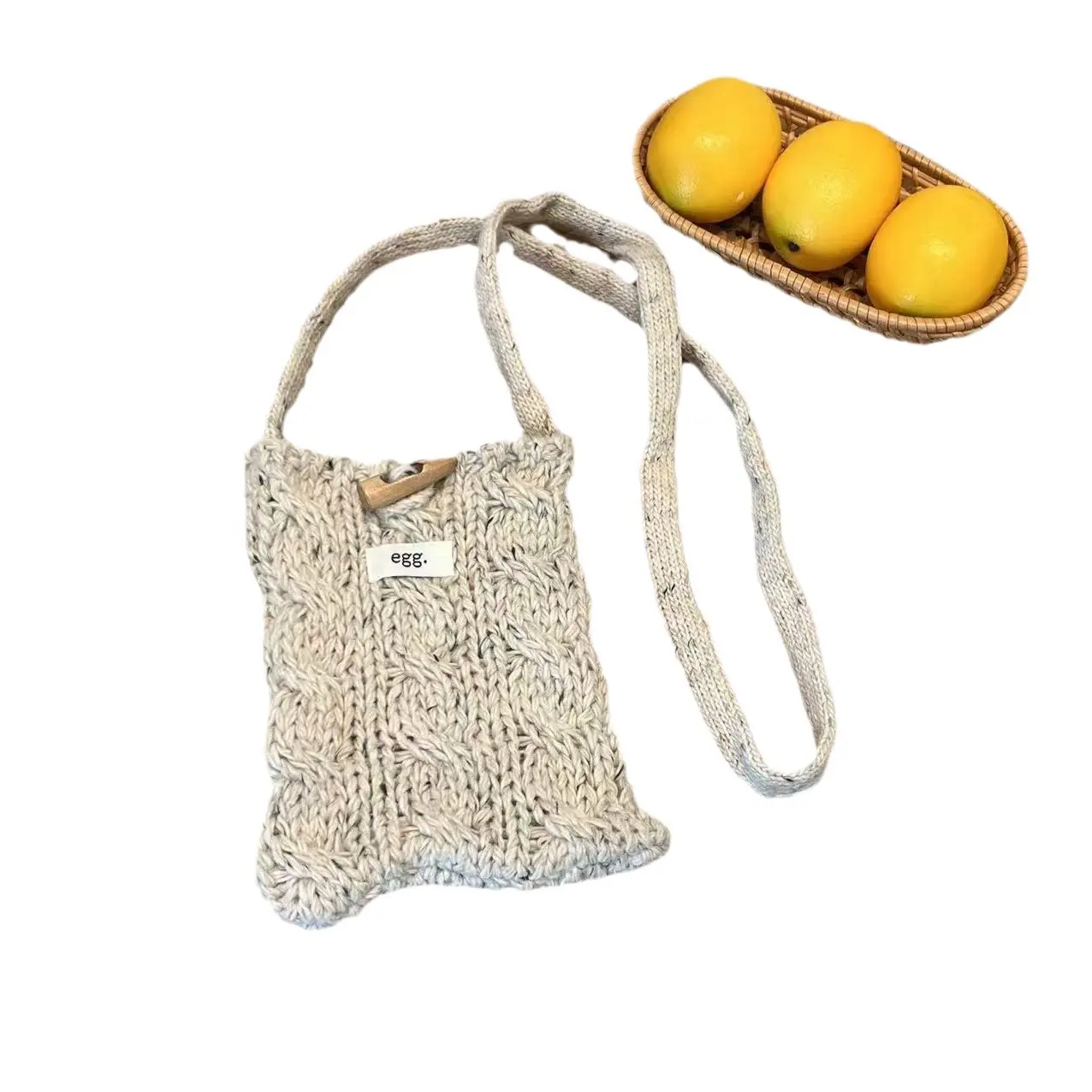 egg斜挎包小包女百搭2025春夏新款小众牛角扣粗针织单肩包手机包,淘宝优惠券,粉丝福利购,淘宝优惠卷
