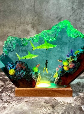 手工制作海底世界锤头鲨和潜水员树脂小夜灯氛围灯床头灯摆件礼物
