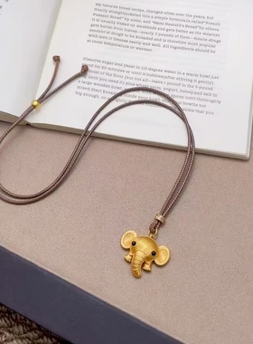 仿金沙金黄金色古法拉丝吉象吊坠女轻奢镀金锁骨链轻奢项链时尚感