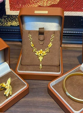 四叶草项链仿三金五金婚嫁黄金色