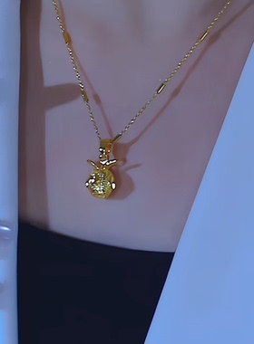 精致可爱苹果吊坠锁骨链春夏新款轻奢时尚简约大气配饰百搭项链女