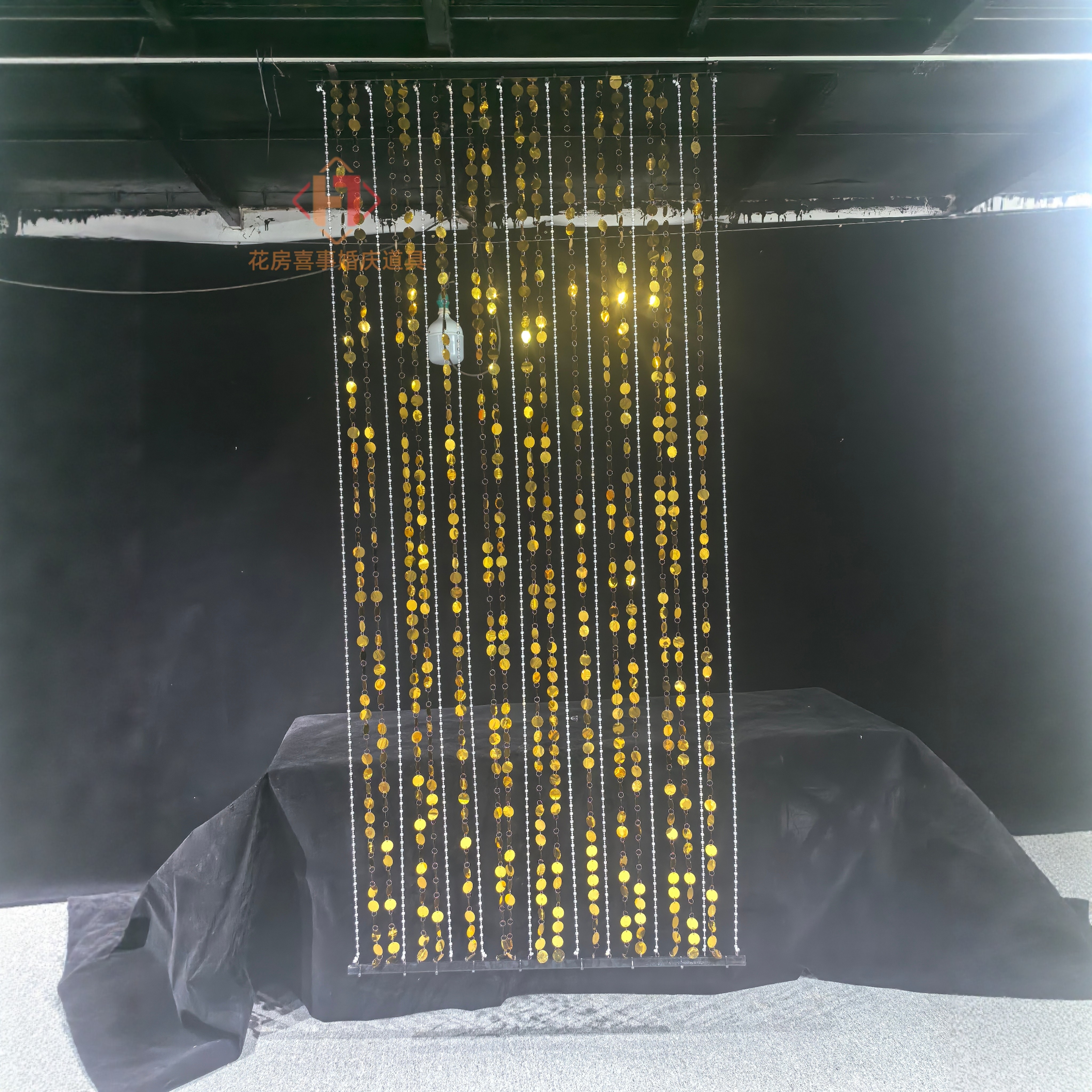 婚庆道具亮片挂件圆形珠光串挂帘镜面婚礼堂舞台背景吊顶装饰布置,淘宝优惠券,粉丝福利购,淘宝优惠卷