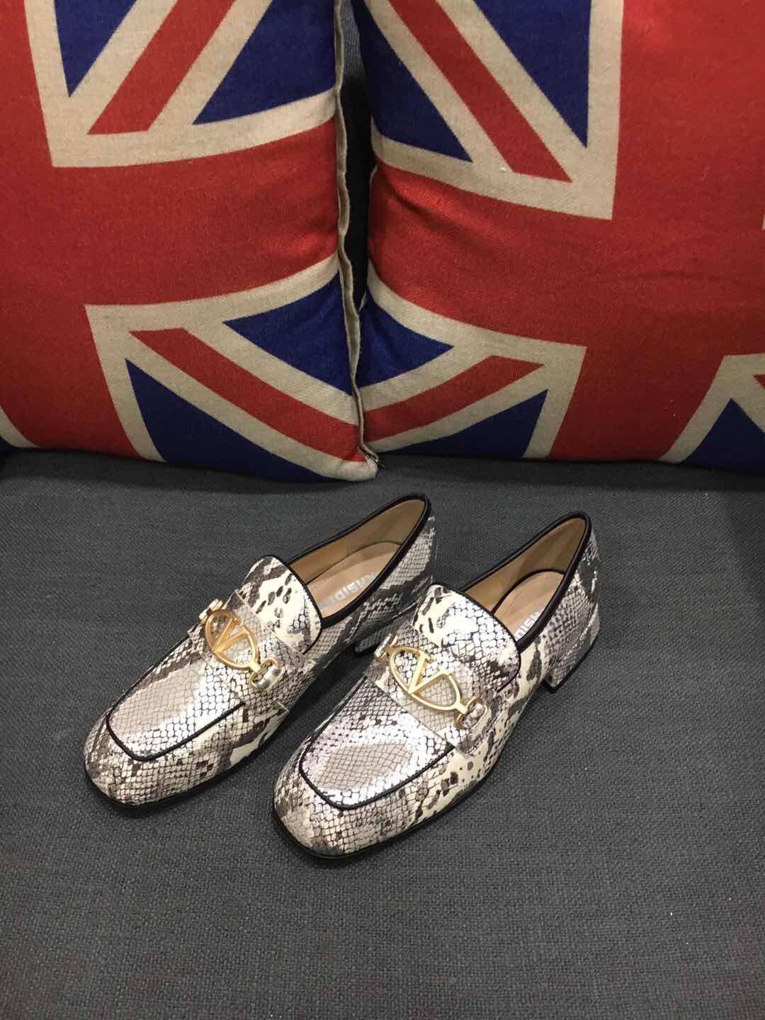 欧洲站新品2020春夏季欧货低跟平底单鞋女深口平跟套脚英伦复古潮,淘宝优惠券,粉丝福利购,淘宝优惠卷