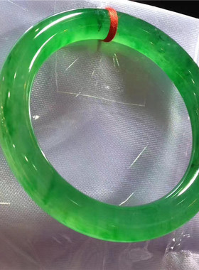 缅甸天然货阳绿翡翠玉手镯女冰种飘绿花贵妃圆条翡翠手镯影视道具