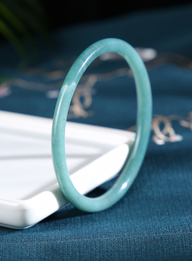 缅甸A货天然翡翠手镯贵妃手镯女款冰种琉璃高冰油青绿公主手镯子