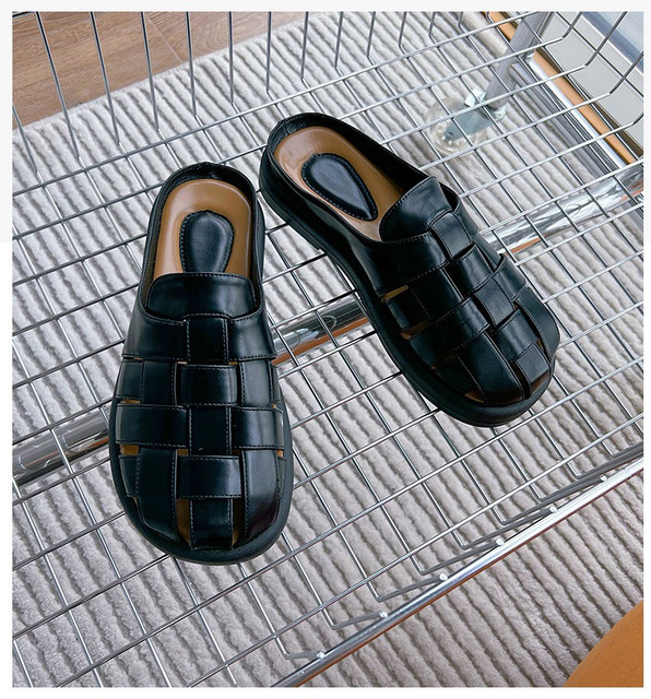 Mowa manufacturer hollow woven slippers for outer wear 2025 summer new one-legged Roman retro Baotou half slippers for women