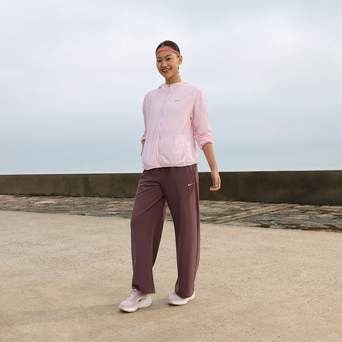 NIKE耐克女子外套夏季皮肤衣轻薄速干透气连帽梭织夹克IH7974-663 - 图3