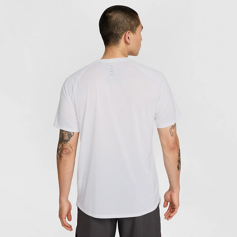 耐克DRI-FIT ADV男子速干短袖跑步上衣25夏新款运动T恤HV5204-100-图0
