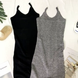 Осеннее трикотажное длинное платье-комбинация, приталенное платье, майка топ, длинная юбка, с акцентом на бедрах