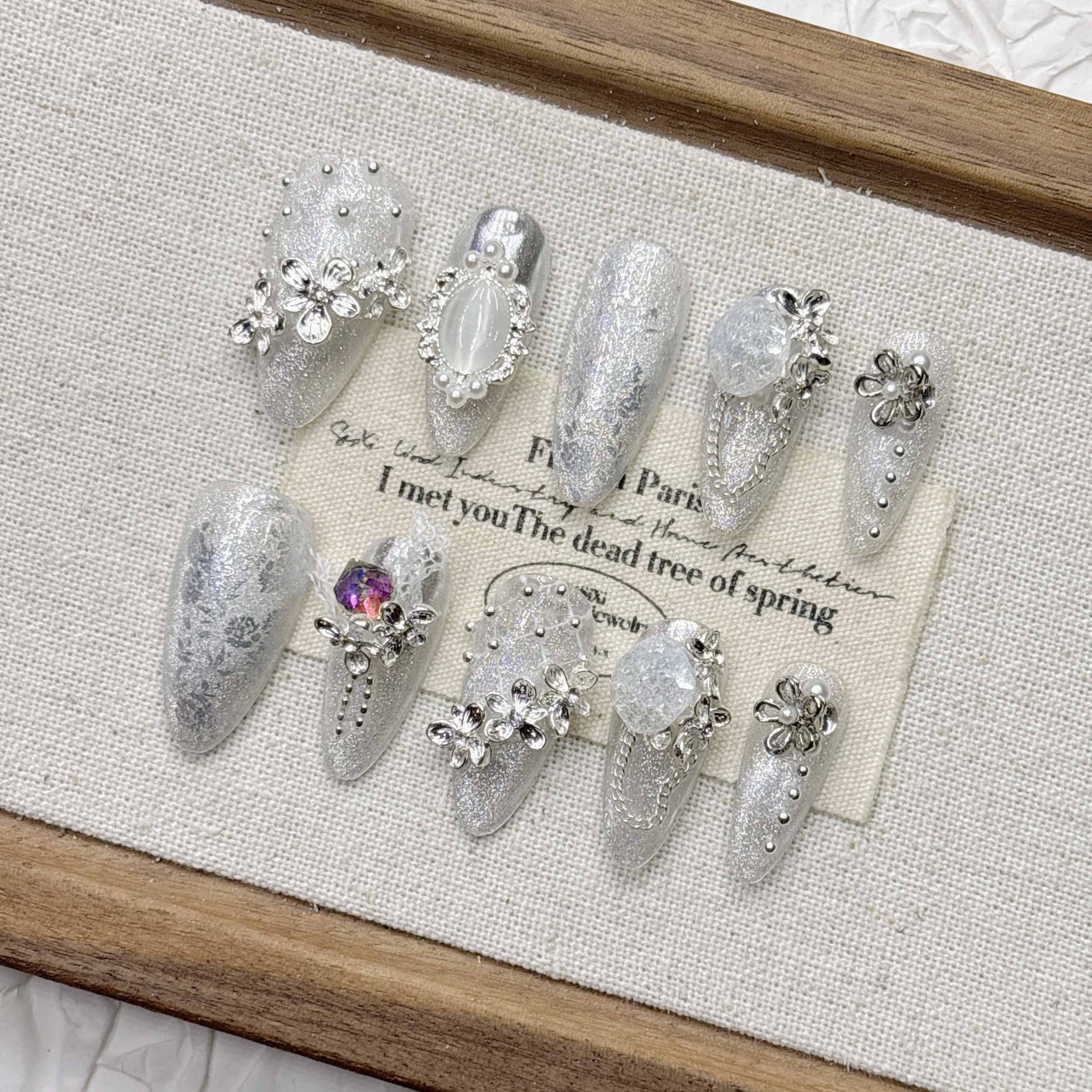 冰山银白花纯手工穿戴甲猫眼爆闪日常裸色短t方圆高级感显白杏仁,淘宝优惠券,粉丝福利购,淘宝优惠卷