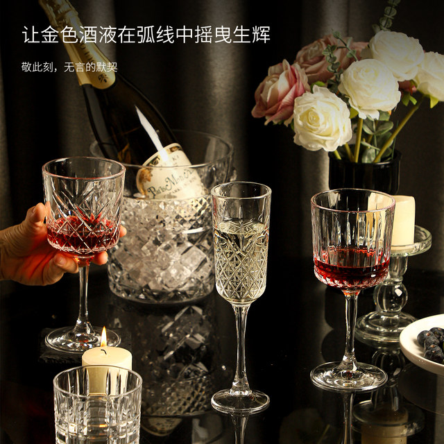Goblet ຟຸ່ມເຟືອຍອ່ອນໃສ່ຈອກ engraved champagne flute